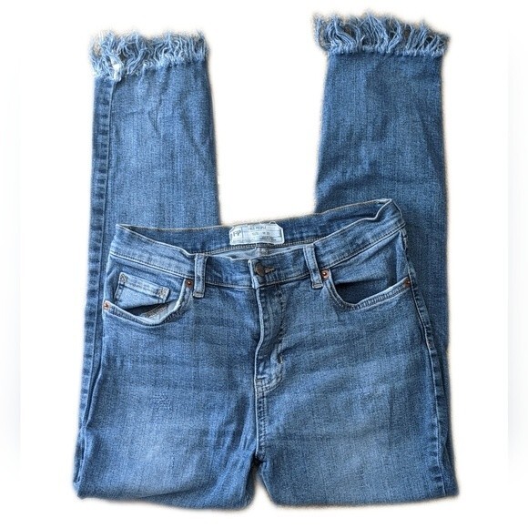 Free People mid rise distressed skinny ankle jeans, frayed hem - 29 - Picture 3 of 6